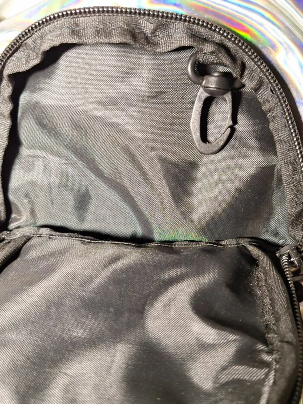 Vibedration Hydration Backpack w/o bladder - Holographic - Silver - Used